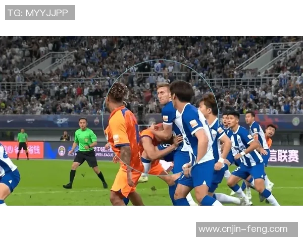 皇R与巴的激烈对抗裁判的判罚引发争议与讨论 皇R与巴的激烈对抗裁判的判罚引发争议与讨论