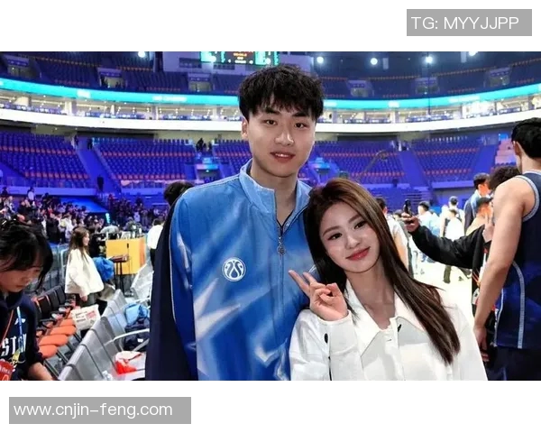 齐麟的崛起之路:从青年才俊到篮球赛场上的璀璨明星 齐麟的崛起之路:从青年才俊到篮球赛场上的璀璨明星